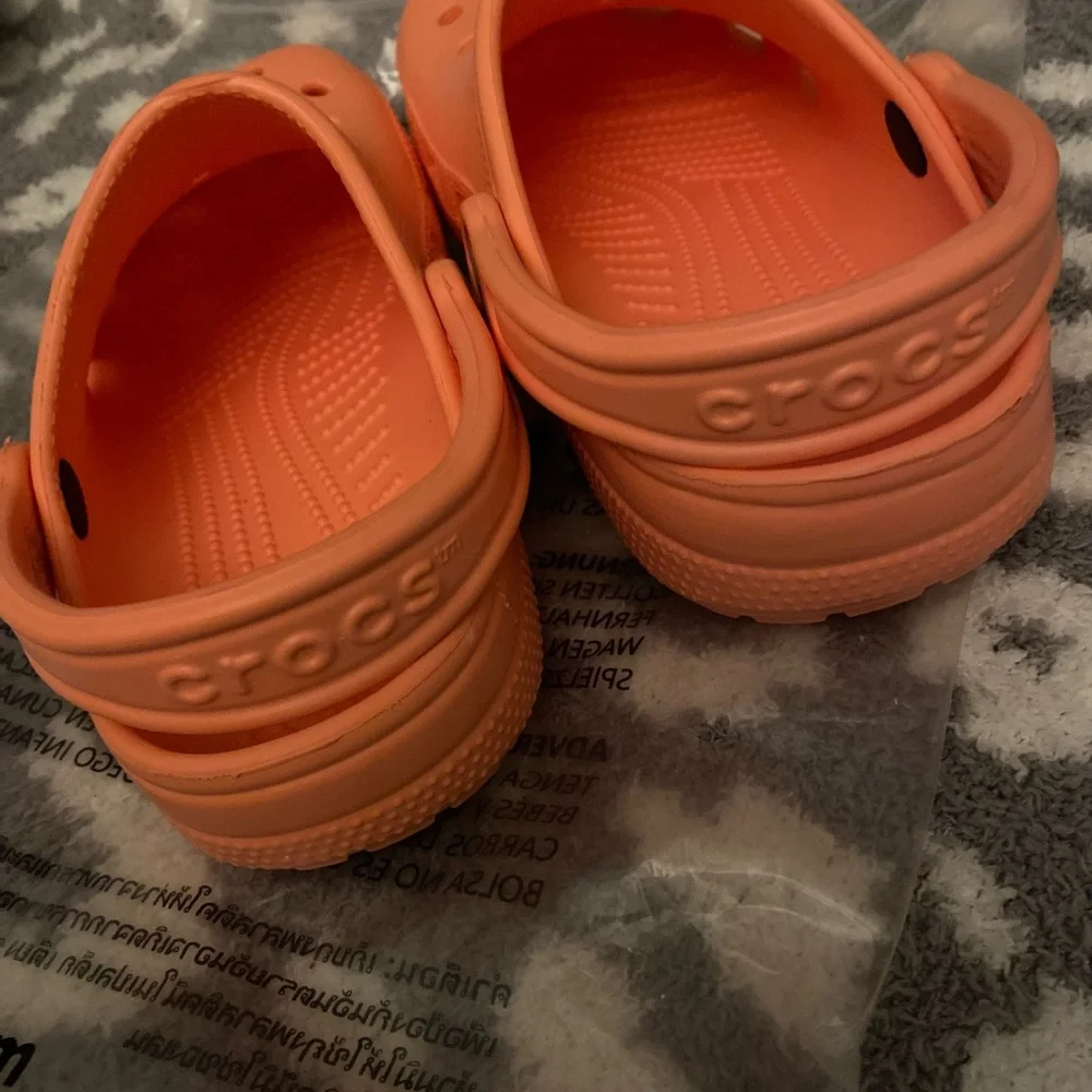 🐊 Crocs - Picture 3 of 8